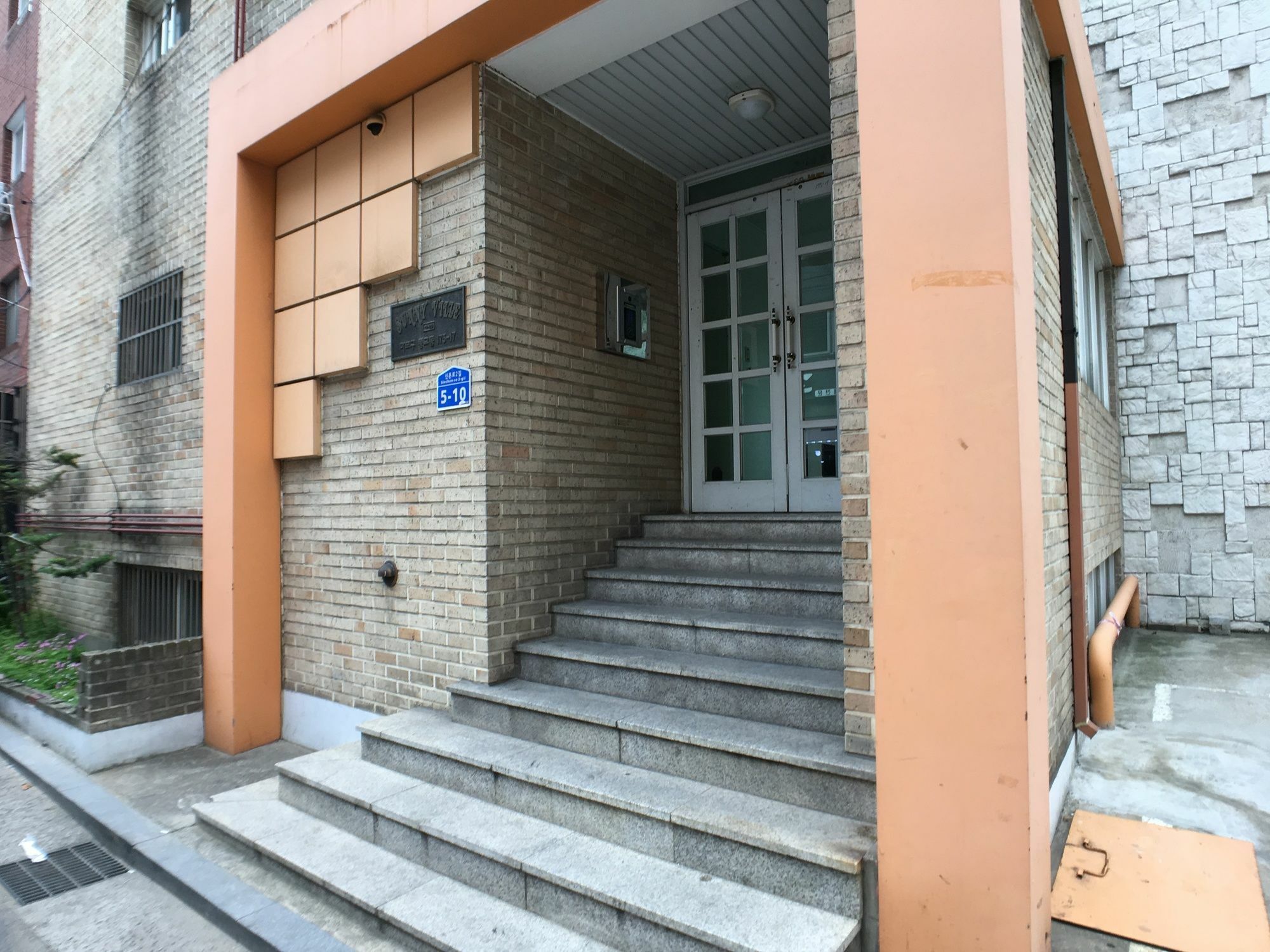 Sunny House Hongik Snt 1Mins Lägenhet Seoul Exteriör bild